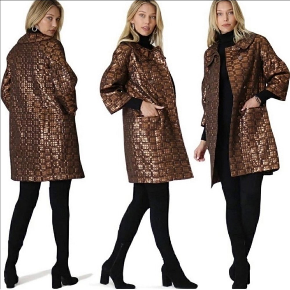 Vertigo Paris Bronze Amelia Metallic cropped sleeve trench jacket, Size Small